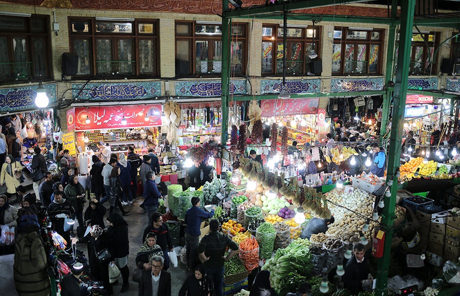 بازار تجریش تهران در شب