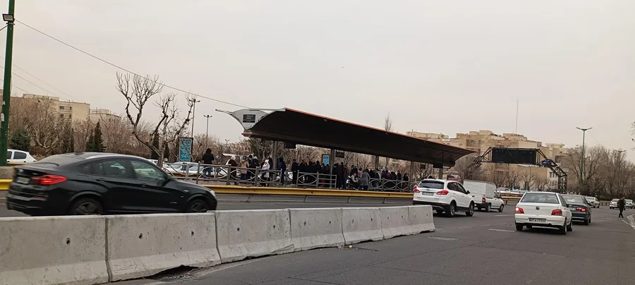 ایستگاه اتوبوس مرزداران